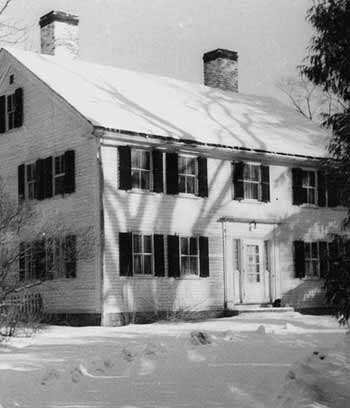 73 Foster St