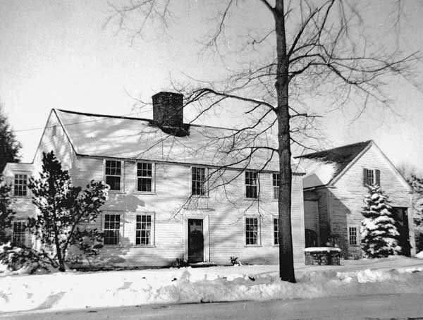 12 Robinson Rd