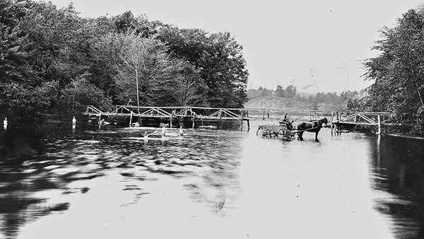 Spectacle Pond